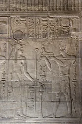 Reliefer i den inre helgedomen, Philae-templet, Aswan, Egypten