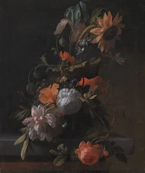 En skål med blommor