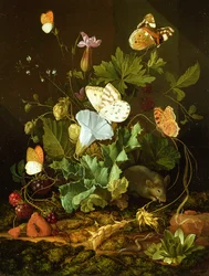 Stilleben av ett skogsgolv med blommor, en mus och fjärilar