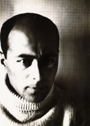 Självporträtt, 1924