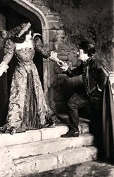 Julia Neilson och Fred Terry i en scen från Dorothy O The Hall, tidigt 1900-tal.