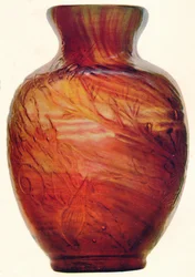 Glasvas av E. Galle, c1846-1903, 1903