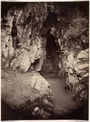 Hoa Nghiem-grottan, Augustomvandlingens grotta, ca. 1875.