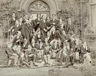 Ett husfotografi vid Eton College, 1870-talet