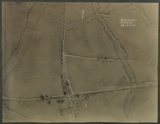 Flygfoto med skyttegravar från första världskriget, 1917