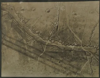 Flygfoto med skyttegravar från första världskriget, 1918