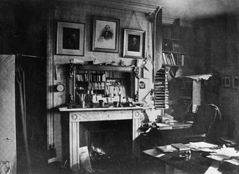 Charles Darwins studerar vid Down House