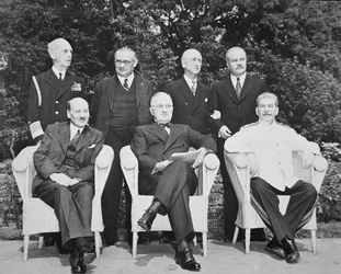 Clement Attlee (1883-1967) President Harry S. Truman (1884-1972) och Joseph Stalin (1879-1953) vid Potsdamkonferensen