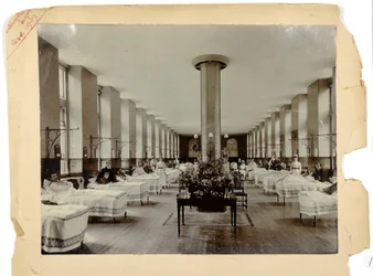 Edward Ward, St. Thomas Hospital, 1907