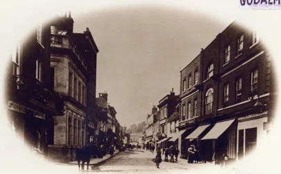 Godalming High Street, Surrey, ca 1900 (sepiafoto)
