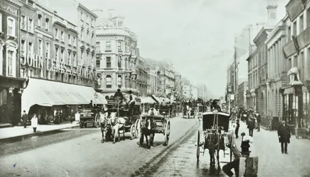 John Lewis, Oxford Street, Westminster LB: tittar österut vid Oxford Circus, 1890