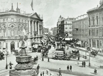 London Pavilion, Piccadilly Circus, Westminster LB: tittar österut, 1896