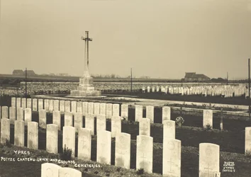 Saint-Charles de Potyze-kyrkogården, Ypres