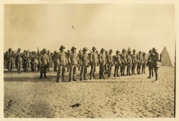 Visar en del av mitt kompani på parad i Shusha - Libyska öknen, kl. 6:30, september 1916