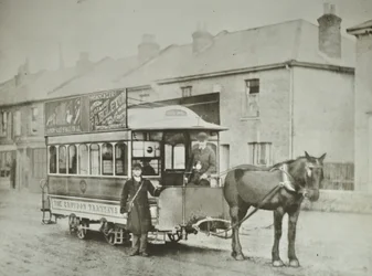 Enkelhästsbil från Croydon Tramways Company vid Red Deer-terminalen, 1885