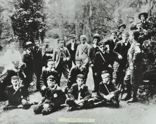 London School Boards första skolresa. Barn från Bell Road Higher Grade School, Peckham besöker ett koleri i Forest of Dean, 1896