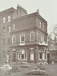 Utsikt över Clements Inn Garden House, 1885