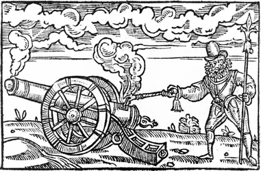 En Pikeman tänder en kanon