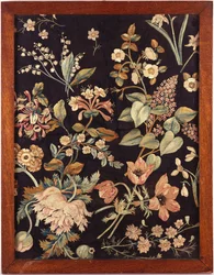 En broderad panel i stil med Mrs Delany