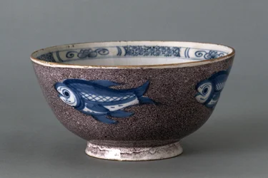 Skål, c. 1745-1760 (tennglaserat lergods)