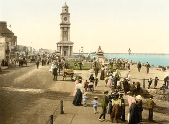 Clock Tower, Herne Bay (handfärgat foto)