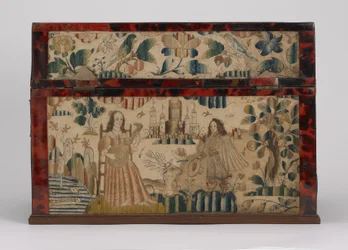 Broderad kista, ca 1660 (silke, canvas, trä, sköldpaddsskal och silverfästen)