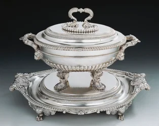 Silverterrin i George III-stil med bricka