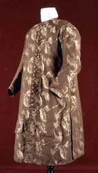 Guldbrokadrock, c.1700-10