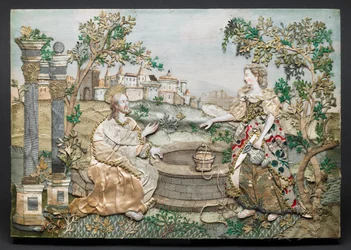 Jesus med kvinnan från Samaria (siden, papper, garn, paljetter, metalldetaljer, bläck och akvarell på trä)