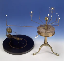 Bärbart Planetarium eller Orrery av Martin-typ, av Thomas Blunt (fl.1760-1822) George Newman och Thomas Voigt, ca 1808 (mässing, försilvrad mässing och elfenben) (se även 135772)