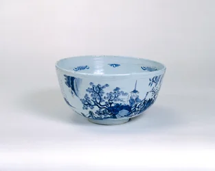 Stansskål, möjligen gjord i Brislington, ca 1675-1700 (tennglaserat lergods)