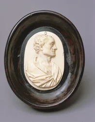Sir Isaac Newton (elfenben och betsat trä)