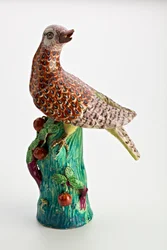 Staffordshire figur av en fågel, ca 1750-1850 (lergods)