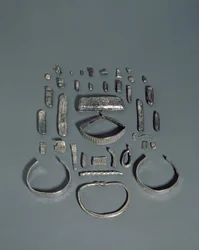 Cuerdale Hoard, Anglo-Saxon and Viking Treasure, hittad på vallen av floden Ribble vid Cuerdale Hall, nära Preston, Lancashire, slutdatum 901-5 AD (silver)