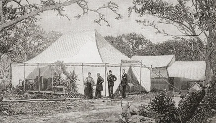 Den första presbyterianska kyrkan, Miami, Florida, USA i slutet av 1800-talet. Kyrkan, som grundades av pastor Henry Keigwin 1896, startade i en restaurang med grov bräda innan gudstjänsterna flyttade till ett tält. Från The Strand Magazine publi