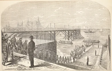 De dömda som återvänder till hulken från sitt arbete i Arsenalen, illustration från The Criminal Prisons of London och Scenes from Prison Life av Henry Mayhew och John Binny, pub. 1862
