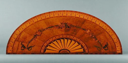Skiva på ett Demi-Lune-bord, ca 1775 (inlagt hareträ och satinträ) (se även 222396)