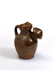Vattenkruka, ca 1600 (glaserat lergods)
