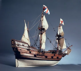 1:60-modell av majblomman från 1620 (trä) (se även 260975)