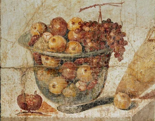 Glasskål med frukt