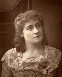 Kate Rorke, brittisk skådespelerska, i Sophia, 1887