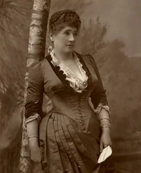 Mrs John Wood, brittisk skådespelerska och teaterchef, 1888.