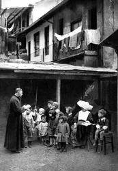 Kristen propaganda, Paris, 1931.