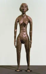 Kvinna naken, stående (stående figur)