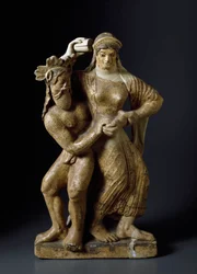 Etruskisk antik: ”Satyr och dansande menad”. Terrakottaskulptur från ett tempel åt Mater Matuta i Satricum. 480 f.Kr. Mått: 59 cm. Rom, Museo Nazionale di Villa Giulia