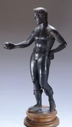 Bronsfigur som ger ett offer. Etruskisk civilisation, 400-talet f.Kr.