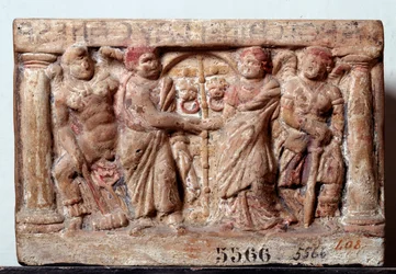 Etruskisk civilisation: Terrakottaurna från Chiusi Italien - 2:a århundradet f.Kr. Dim 20x30 cm (etruskisk konst: terrakottaurna 2:e århundradet f.Kr.) Florens, Museo Archeologico, inv 5566