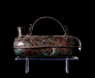 Etruskisk civilisation: brons askos från bronsrödingens grav i Vulci, 680-670 f.Kr.