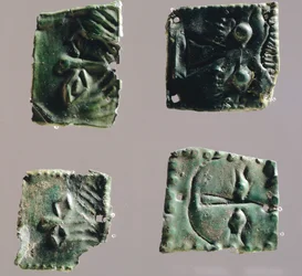 Ex-voto i bronsplatta föreställande ögon. Artefakter från föremål från helgedomen Reithia Este (Venetien). Etruskisk civilisation, 400-talet f.Kr.