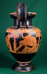 Volute krater av målaren av Mainz, som skildrar en kamp mellan en krigare och en Amazon. Keramik med röd figur. Etruskisk civilisation, 400-talet f.Kr.